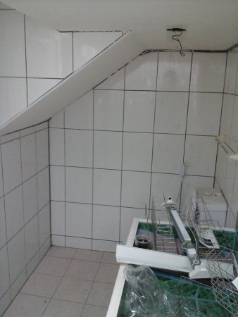 浴室廁所磁磚水電